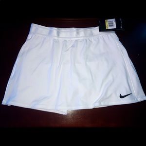 new white nike tennis skirt